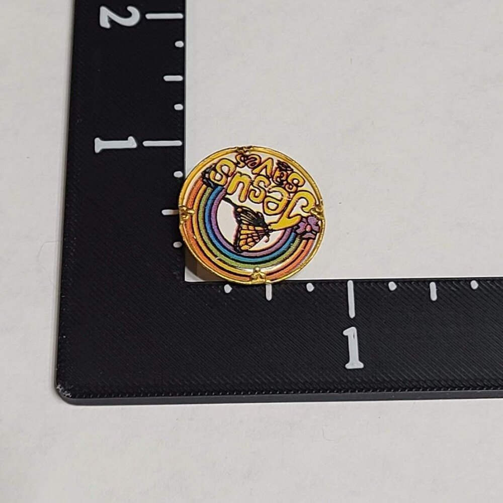 Vintage Jesus Saves Rainbow Butterfly Pin Gold Tone Christian Badge - Picture 5 of 5